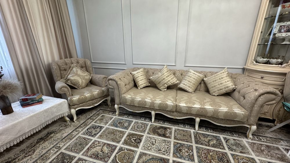 Пролается Диван и кресло