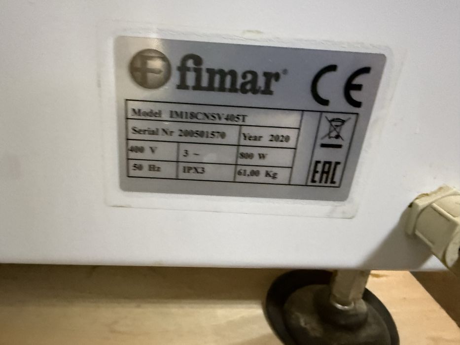 2 Malaxoare (20-22L) + 3 Vitrine (Frig/Cald/Neutru) + FACTURĂ