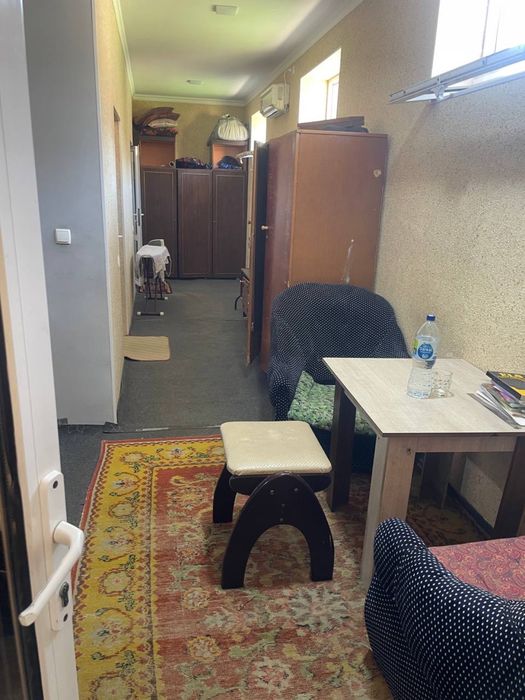 Kvartira ijaraga beriladi studentlarga. Manzil Samgasi yonida.