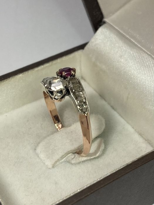 Inel antic aur 18kt.cu rubin si diamante