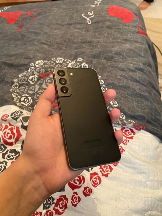 Samsung S22 на 256