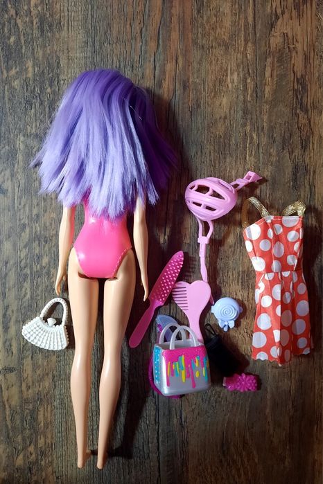 Barbie doll cu accesorii