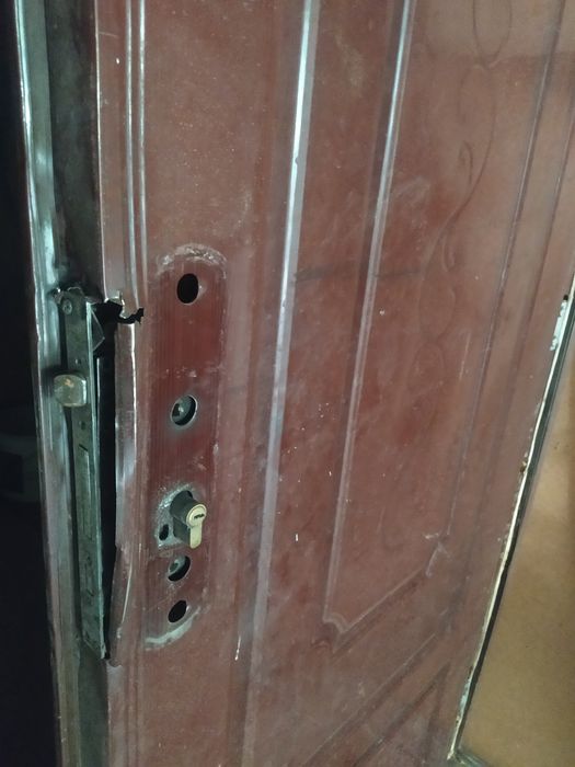 Дверь входная китайская