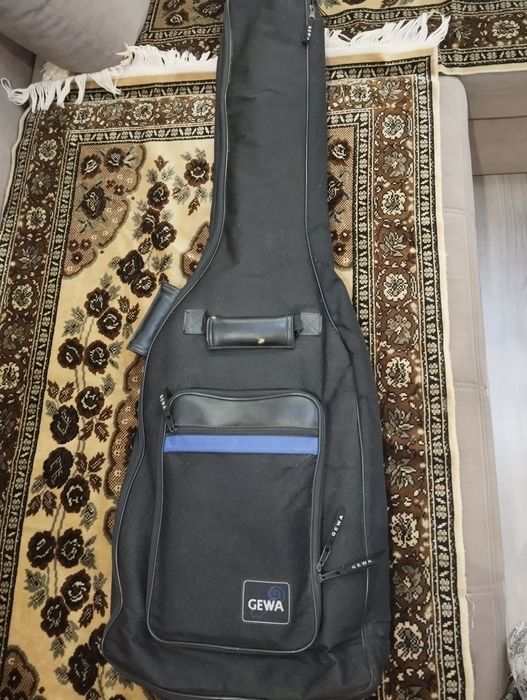 Продам бас гитару