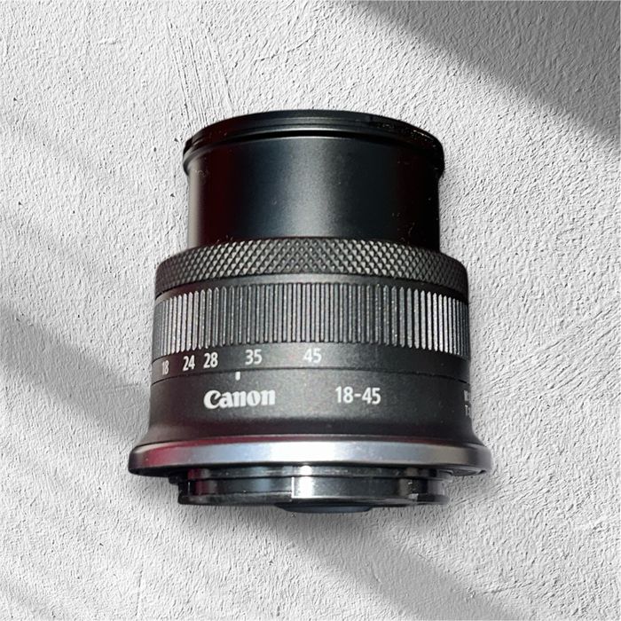 Obiectiv Canon RF-S 18–45mm IS STM – NOU, nefolosit