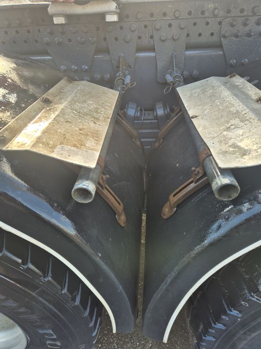 Scania 490 6x6 .transport forestier  lemn bustean. Macara