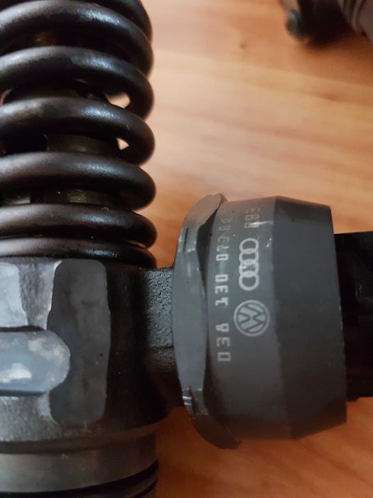 Injectoare pompe duze bosch 0414720312 vw audi skoda seat 038130073BQ