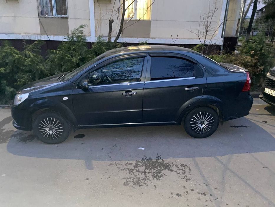 Продаётся своя Нексия3
