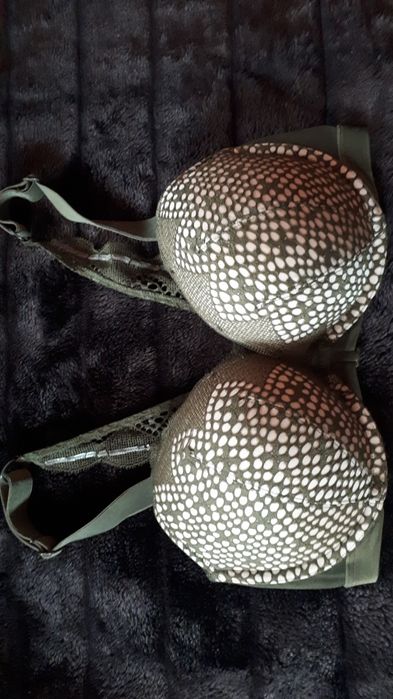 Calvin Klein,Viktoria Secret,Triumph,Simone Perele