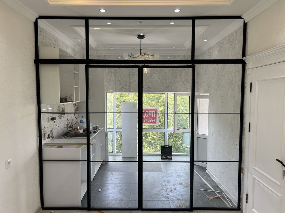 Дверь раздвижная с доводчикос распошная дверь