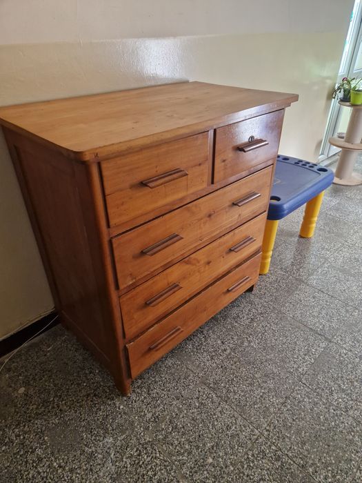 Дървен скрин от старо време