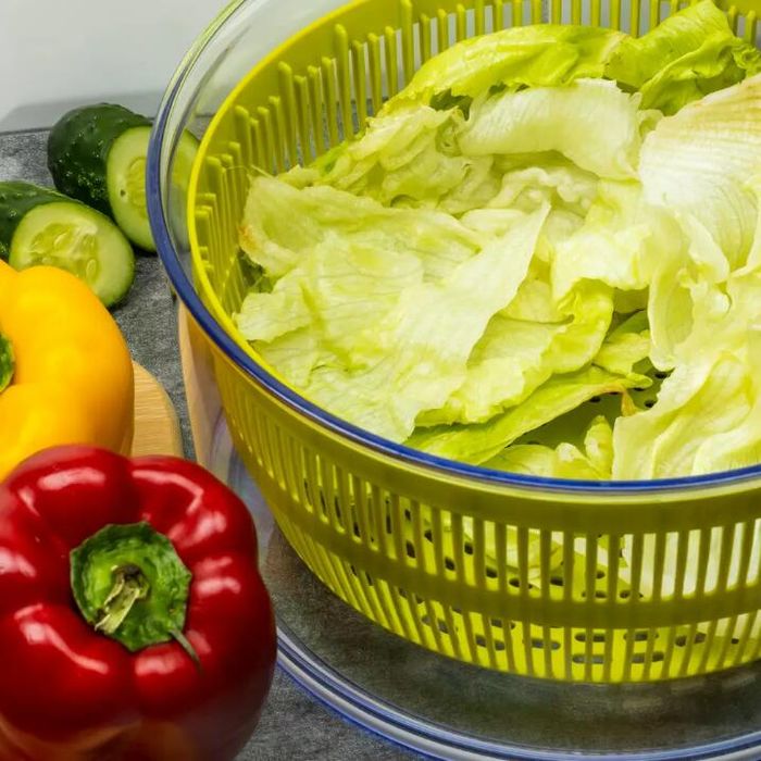 Recipient din plastic pentru uscarea salatei, verde-alb Kinghoff