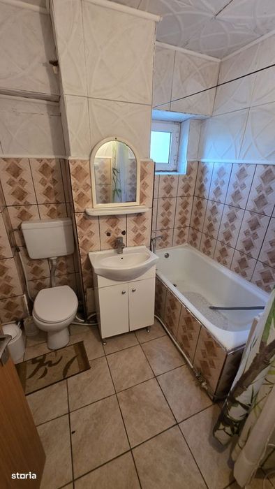 Vand ap cu 3 camere str. Musetelului