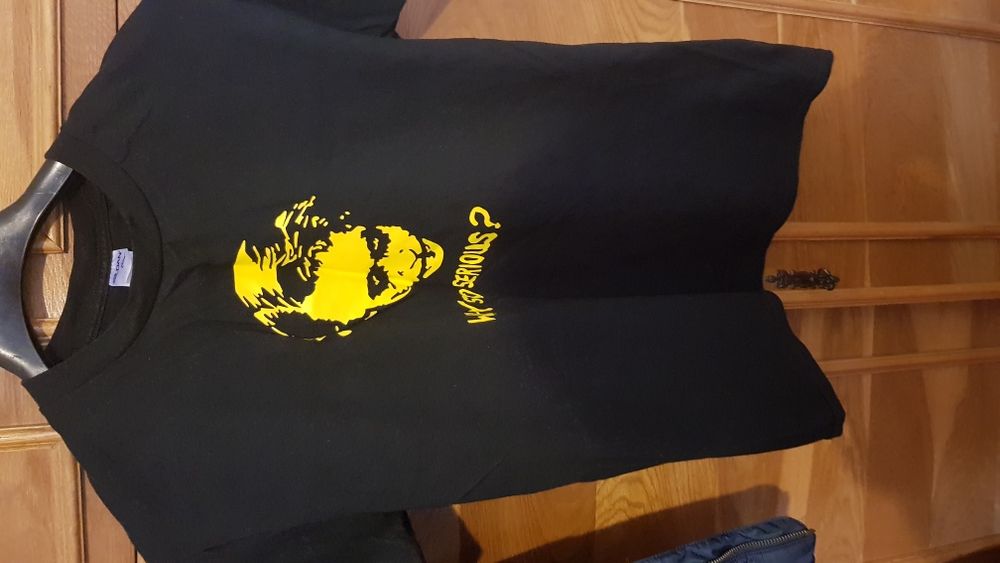 Tricou joker 100 % bumbac .