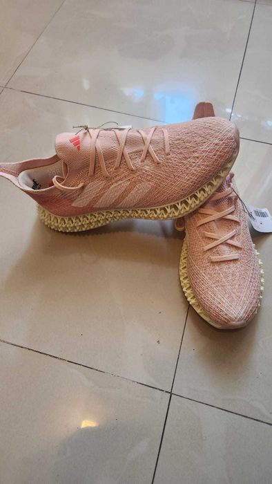 Adidas 4DFWD x STRUNG nr. 38 2/3