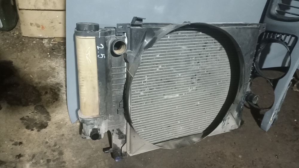 Разбор БМВ Е34 запчасти