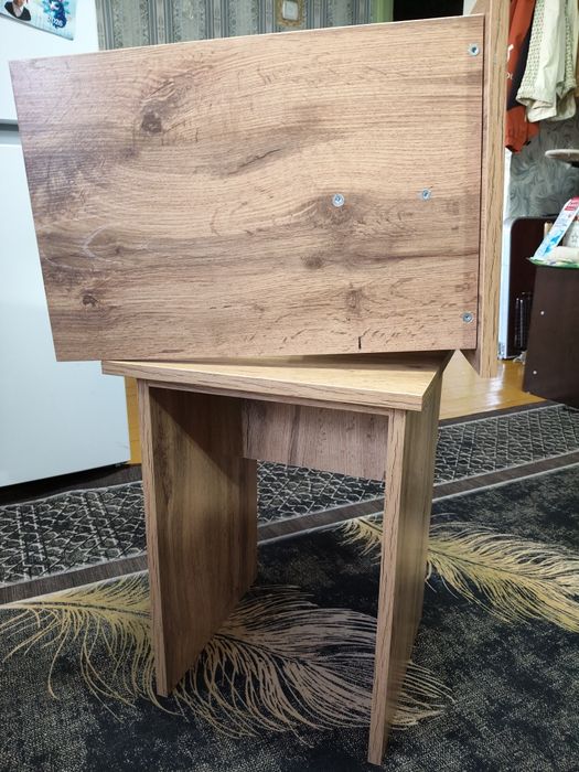 Продам стулья срочно