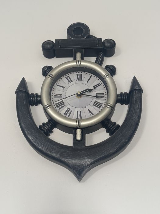 Ceas de perete ancora