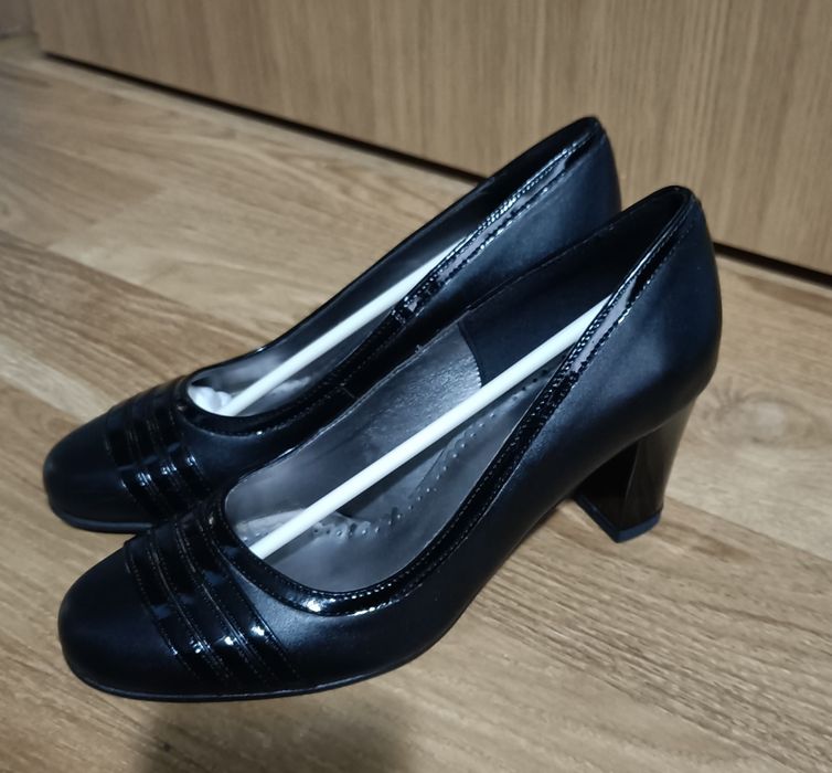 Pantofi eleganți din piele naturală – Mărimea 38