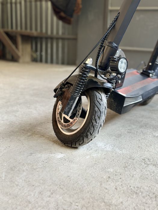 Электросамокат MONSPRIN Q8