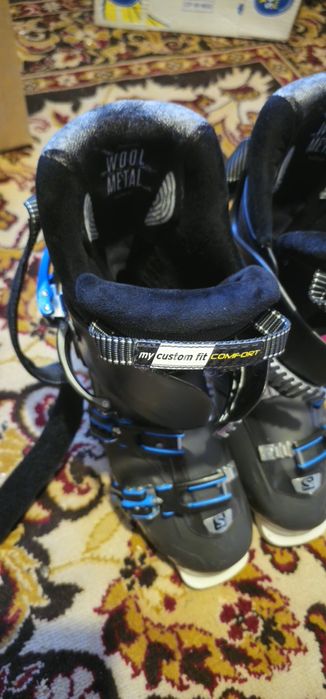 Vând Clăpari  ski adulti