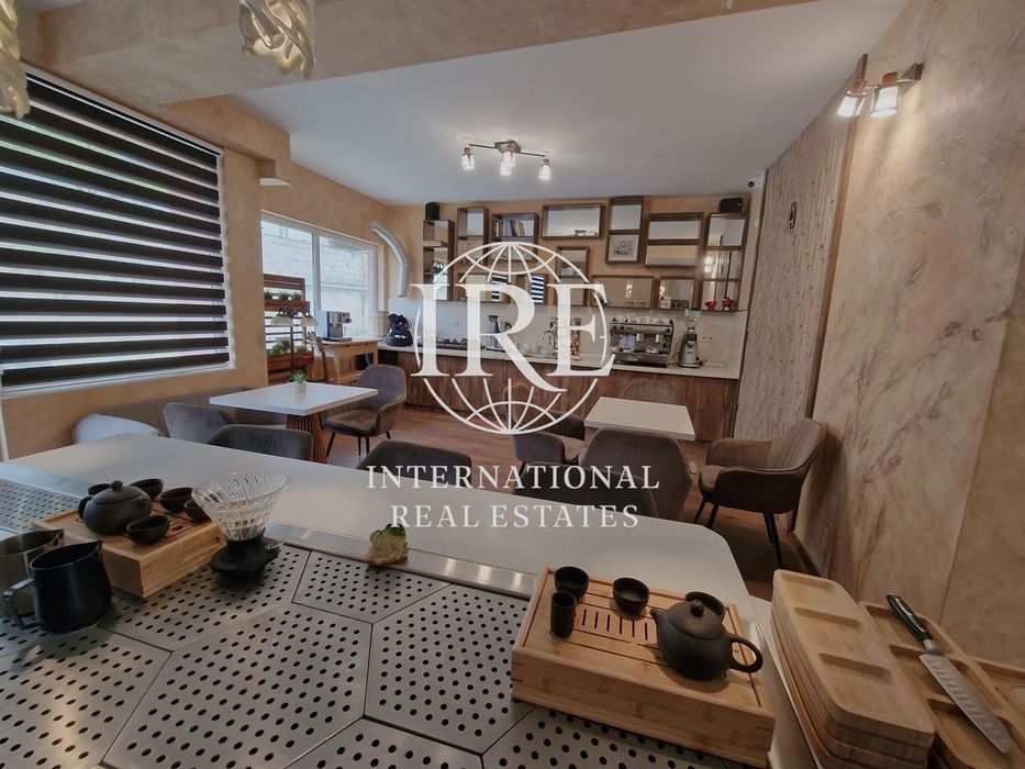 Търговско помещение за под наем! Top локация – идеален център! Чудесн