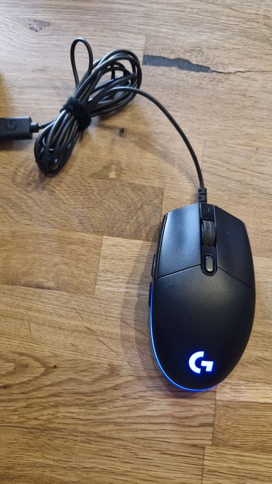 Mouse Gaming Logitech Pro