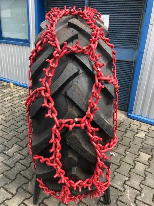 Lanturi forestiere RUD Ecostud de 13 mm pe 18.4/R38 si 16.9/R38