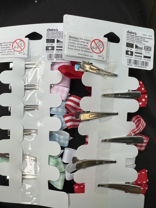 Продам детские заколки новые
