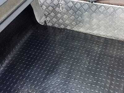 Автомобильное напольное покрытие (Автолин)