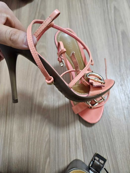 Продам женскую обувь б/у