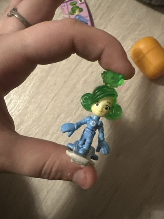 Фигурка , киндер, фиксики