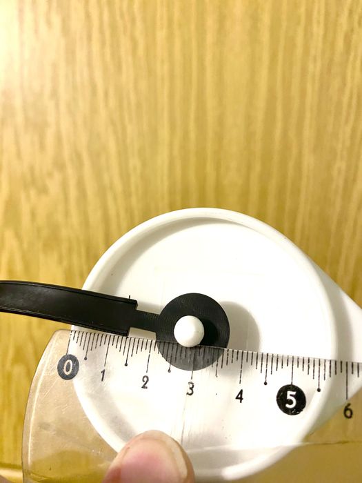 Крышка бочка омывателя