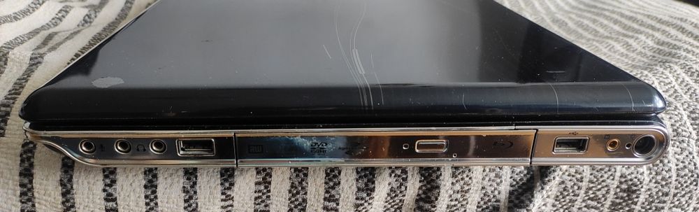 Лаптоп HP 17" с LED екран за части 17"