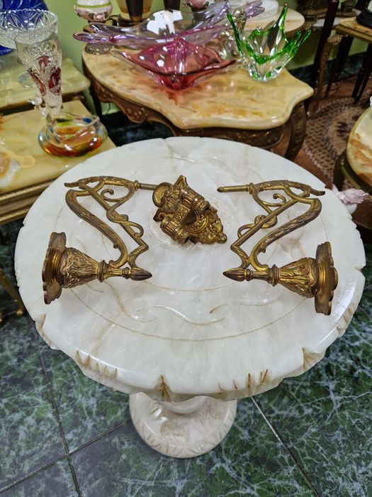 Рядък уникален антикварен френски бронзов свещник за пиано