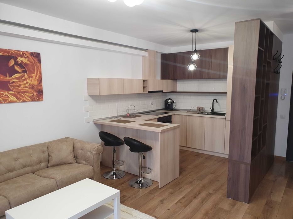 PF inchiriez ap. de lux, 2 cam. in Europa, complex Luminia