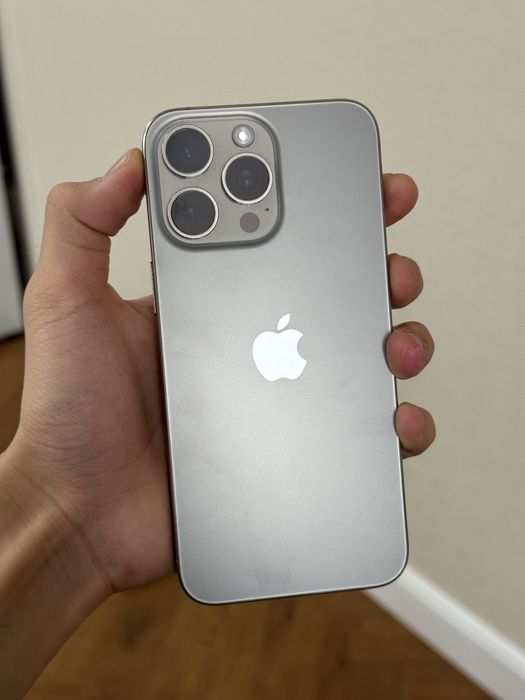 Продам iPhone 15 Pro Max