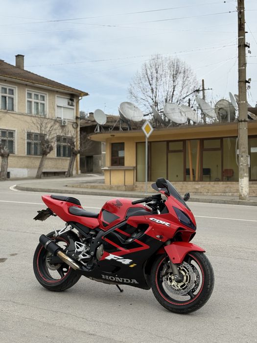 Honda cbr f4i sport