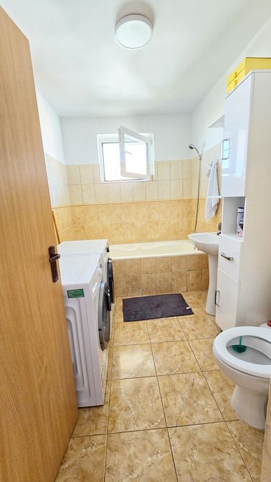 Închiriez apartament, 2 camere, decomandat