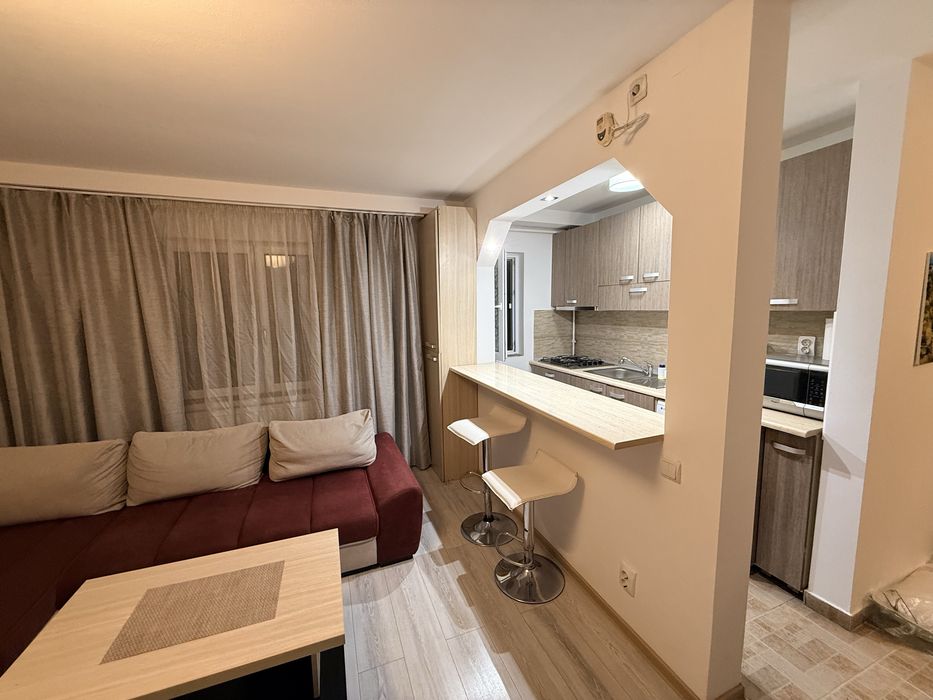 Proprietar, inchiriez Apartament modern 3 Camere semidecomandat | Zona Complex Studențesc, Centrala proprie/AC