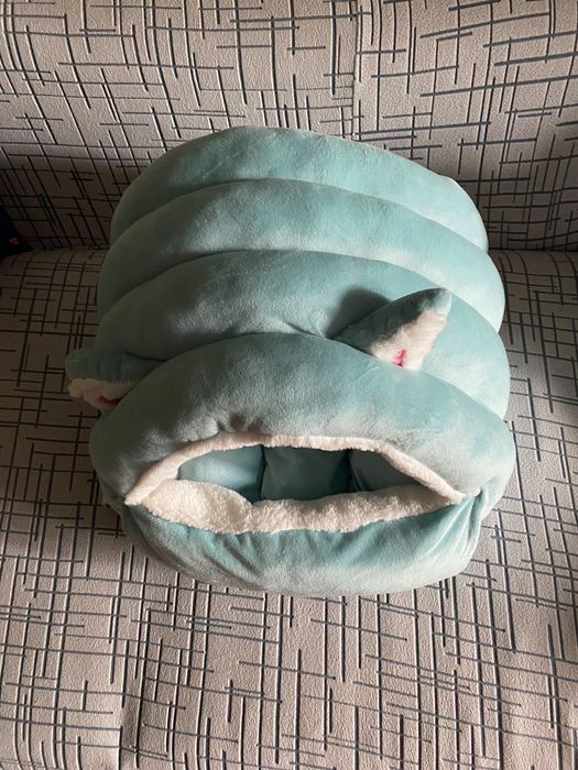 Лежанка для кошек