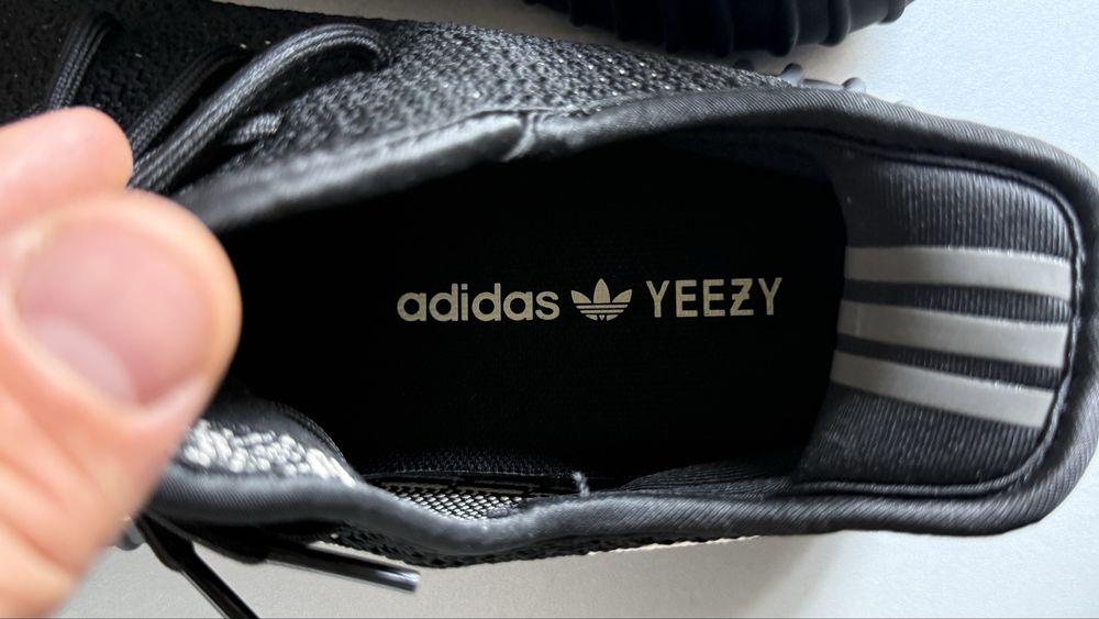 Adidas Yeezy 350 v2 Marimea 42