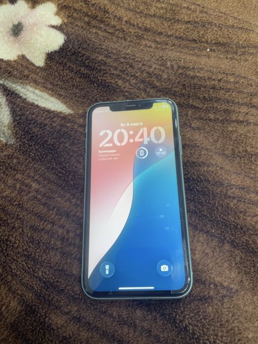 Продам Iphone 11