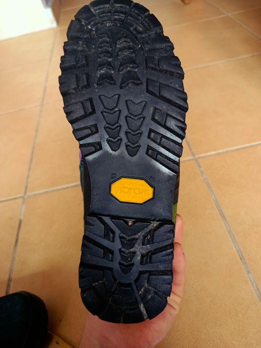 Ghete Scarpa culoare mov