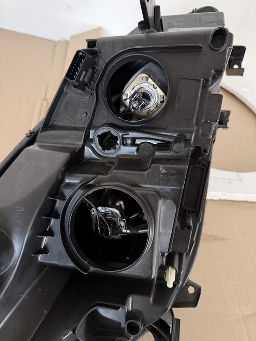 Far stanga RENAULT SCENIC 3 III/ GRAND SCENIC 3 2012 – 2016