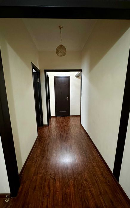 Продается 5-ти комнатная квартира на Карасу-1