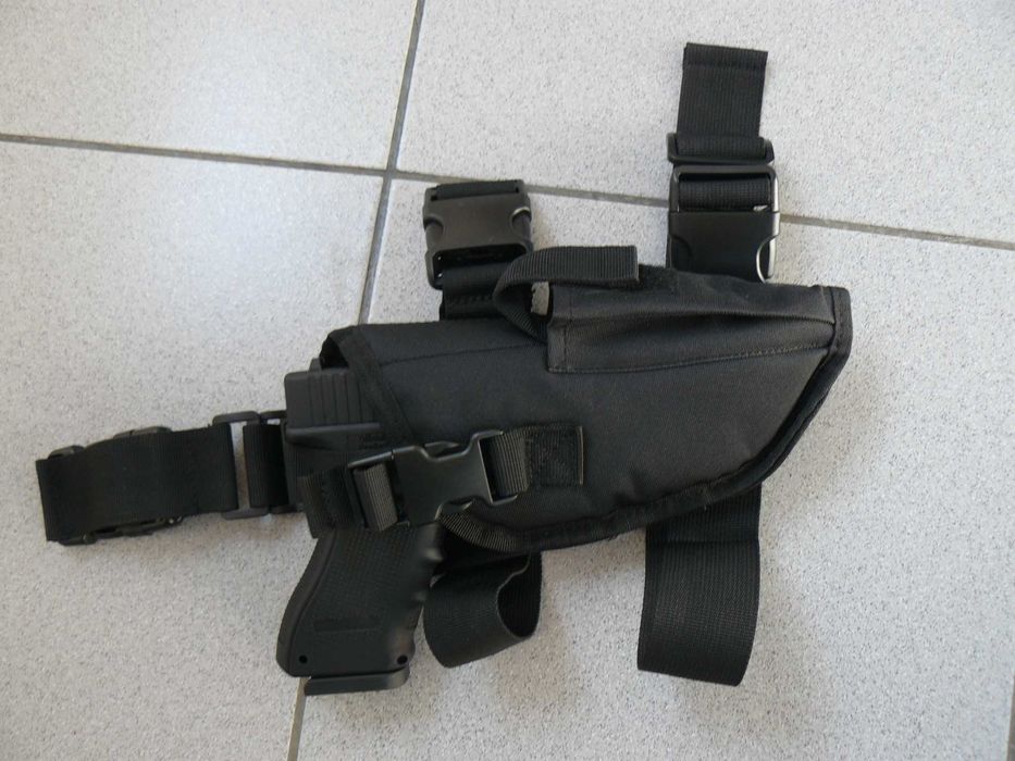 Toc Tactic Pistol Cu Prindere Pe Picior,Nou TM, Negru Pe Mana Dreapta