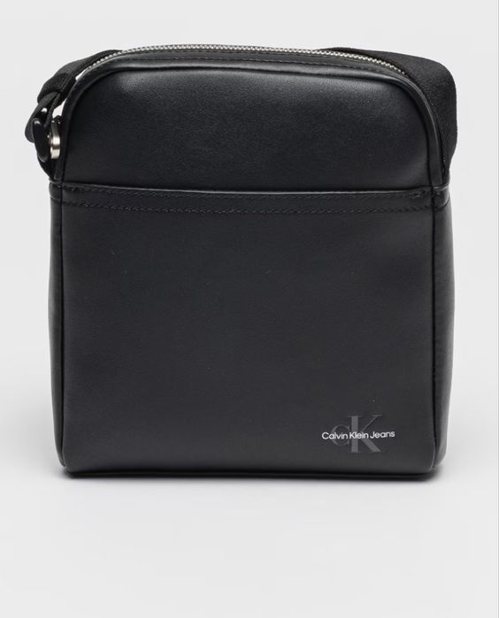 Чисто Нова Оригинална Мъжка Чанта CALVIN KLEIN LV04G3014G