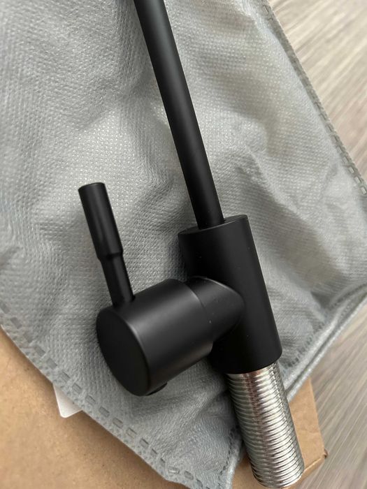 Baterie neagra simpla pentru filtru de apa, monocomanda