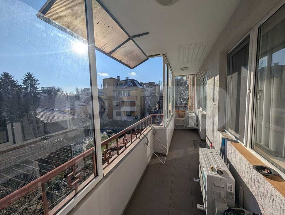 Дава се под наем Тристаен апартамент в Варна, Център - 75 кв.м за 1047.03 € - Снимка #11